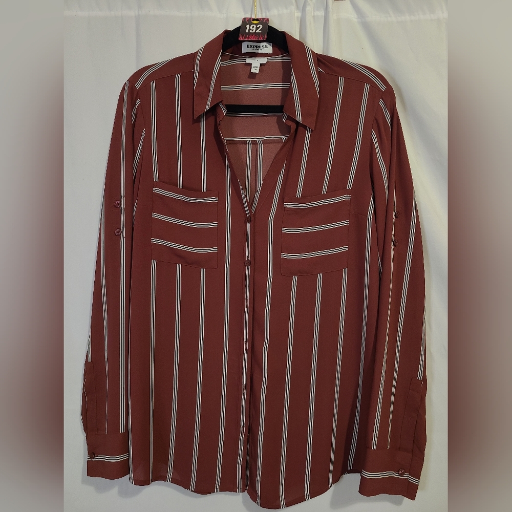 EXPRESS EUC Women's Large Red Button Up Long Sleeve Blouse